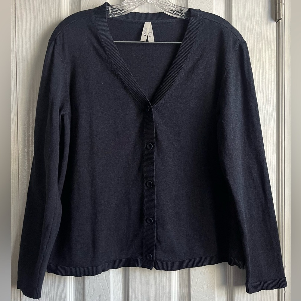 Pact Women’s Navy Blue V-Neck Button Cardigan
